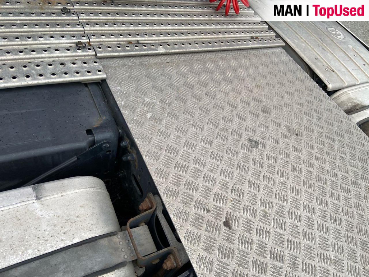 MAN TGX 18.460 4X2 BLS "ADR EX II / AT" - Tractor head: gambar 4 MAN TGX 18.460 4X2 BLS "ADR EX II / AT" - Tractor head: gambar 4