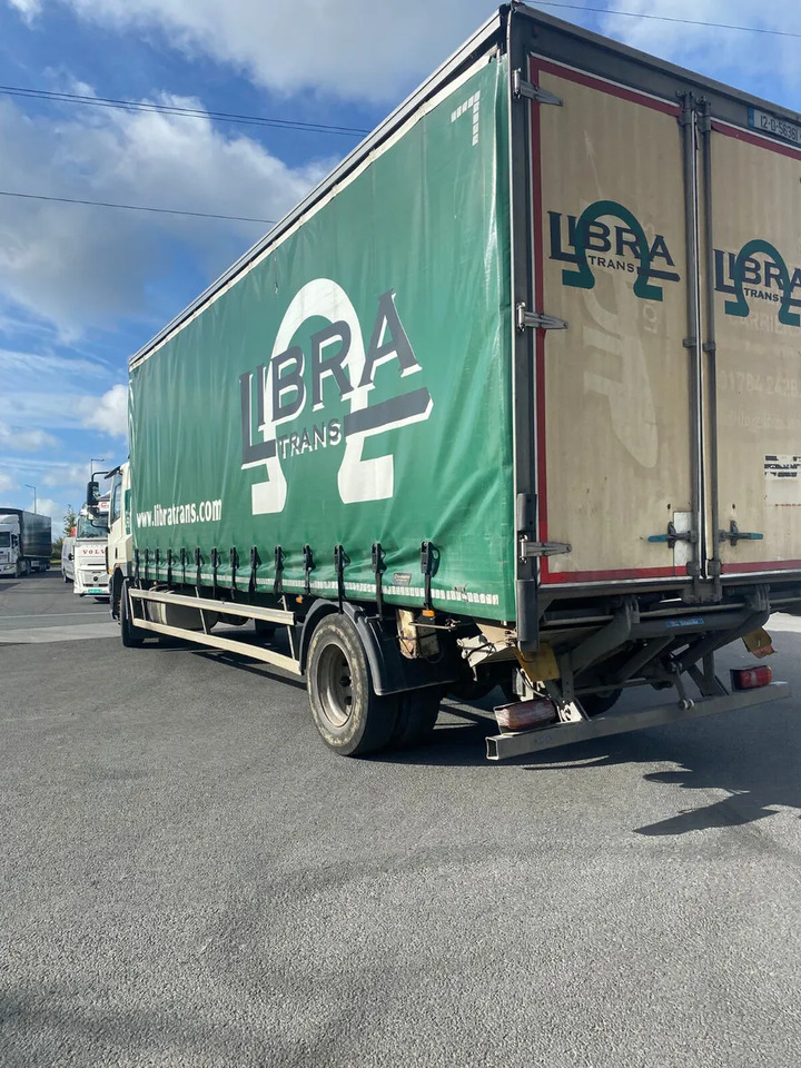 Truk dengan terpal samping 2012 DAF CF 65.250 4×2 Curtainsider: gambar 6 Truk dengan terpal samping 2012 DAF CF 65.250 4×2 Curtainsider: gambar 6