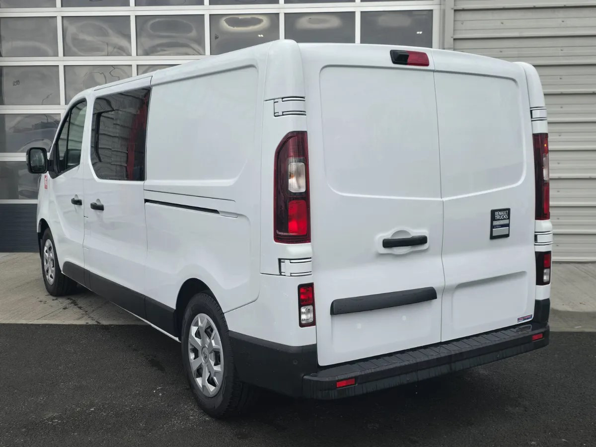 2025 Renault Trafic E-Tech Crew Cab - Van kombi: gambar 3 2025 Renault Trafic E-Tech Crew Cab - Van kombi: gambar 3