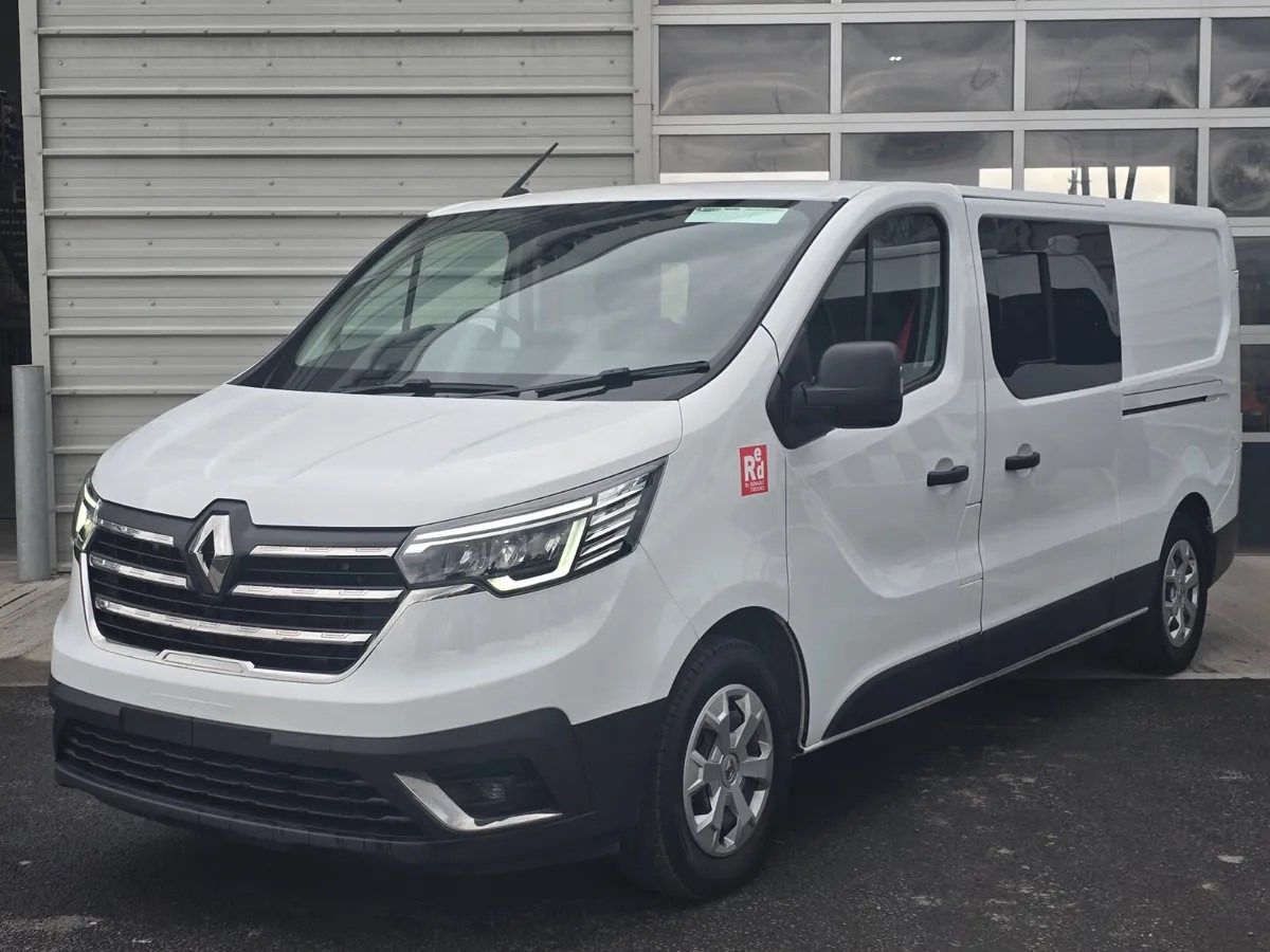 2025 Renault Trafic E-Tech Crew Cab - Van kombi: gambar 2 2025 Renault Trafic E-Tech Crew Cab - Van kombi: gambar 2