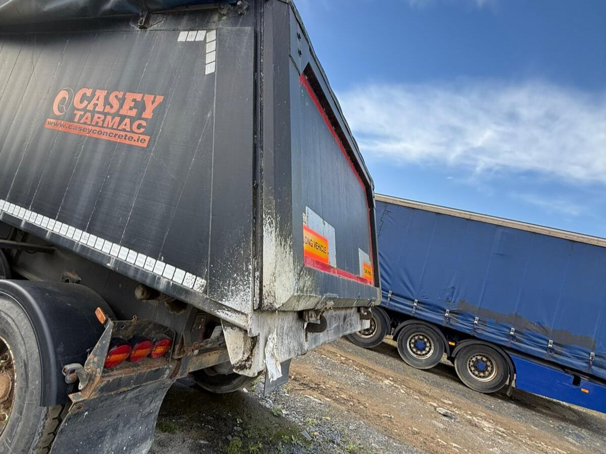 Dennison Tipping Trailer - Semi-trailer jungkit: gambar 4 Dennison Tipping Trailer - Semi-trailer jungkit: gambar 4