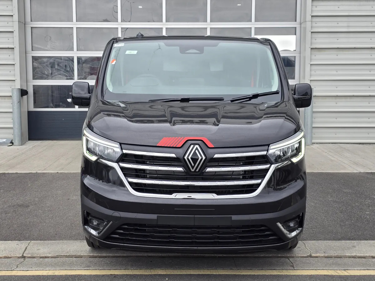 NEW Renault Trafic Exclusive 170BHP/150BHP Auto Black - Van panel: gambar 4 NEW Renault Trafic Exclusive 170BHP/150BHP Auto Black - Van panel: gambar 4