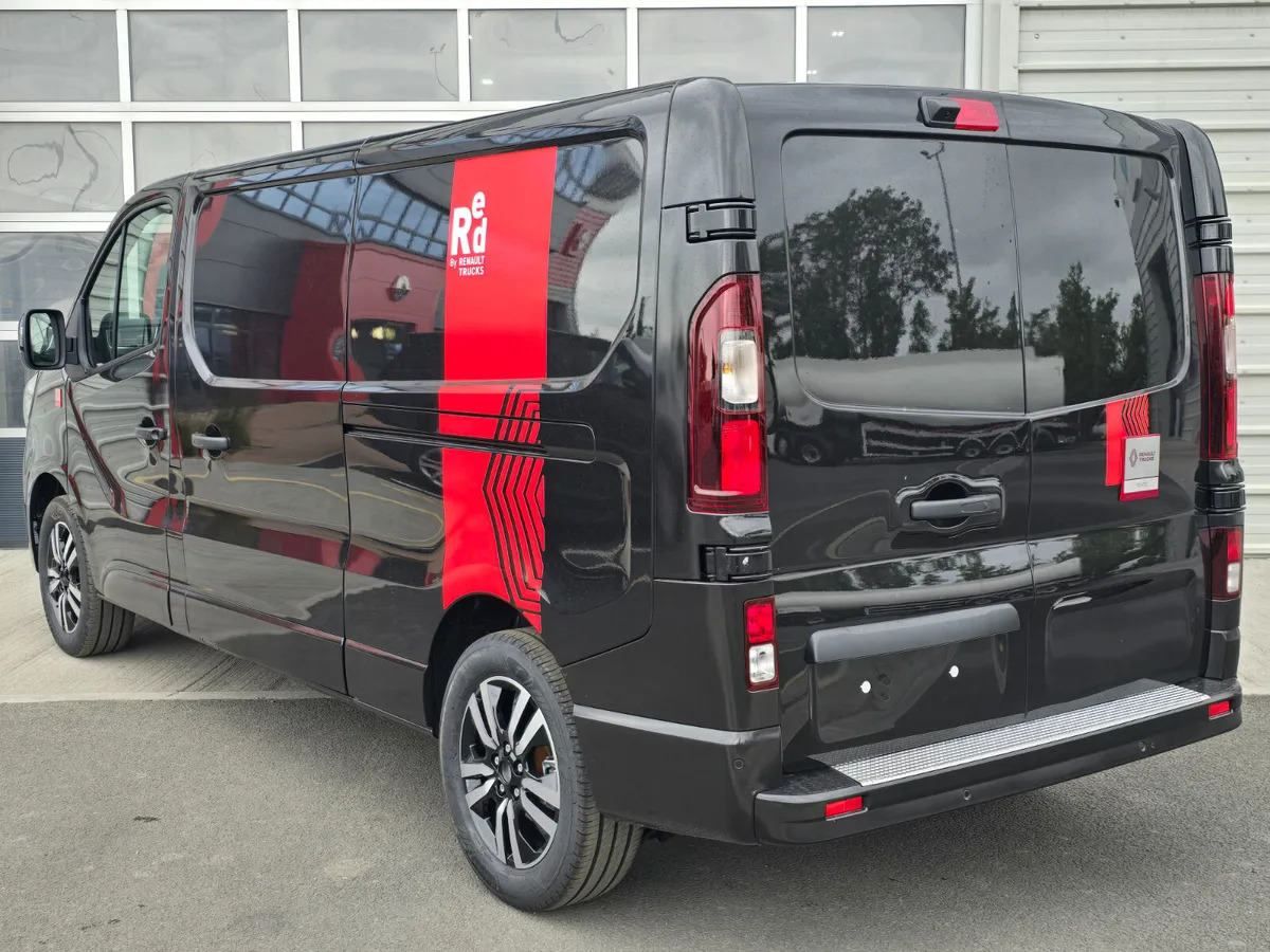 NEW Renault Trafic Exclusive 170BHP/150BHP Auto Black - Van panel: gambar 3 NEW Renault Trafic Exclusive 170BHP/150BHP Auto Black - Van panel: gambar 3