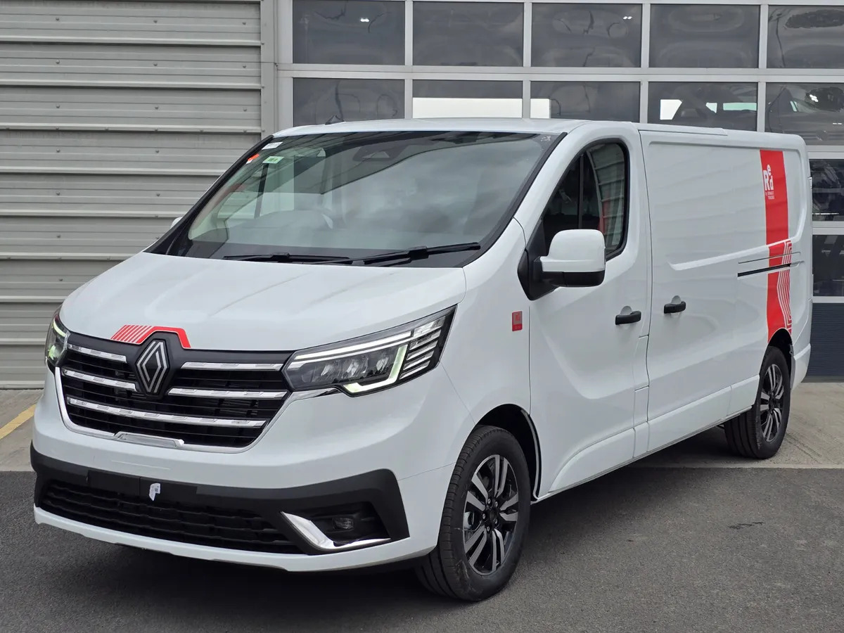 NEW Renault Trafic Exclusive 170BHP/150BHP Auto White - Van panel: gambar 5 NEW Renault Trafic Exclusive 170BHP/150BHP Auto White - Van panel: gambar 5