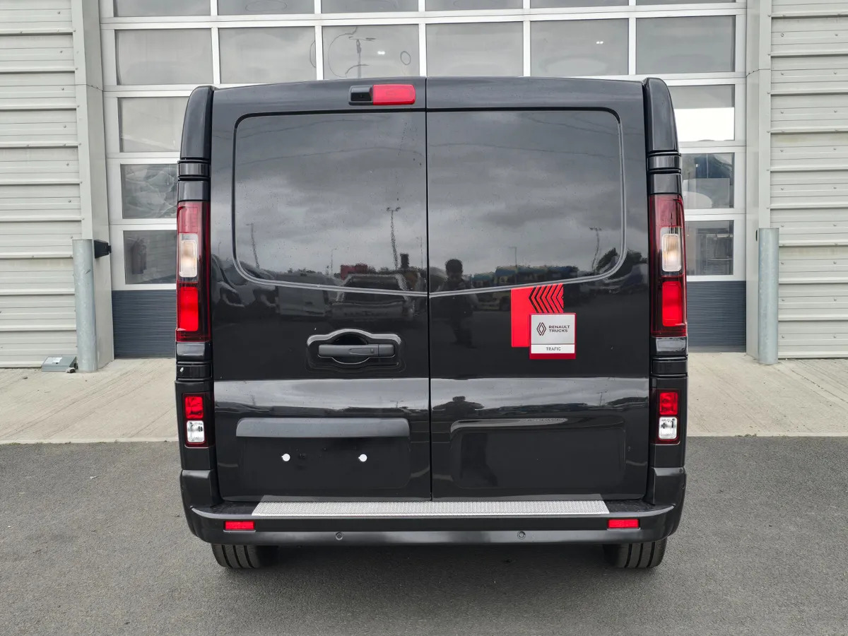 NEW Renault Trafic Exclusive 170BHP/150BHP Manual Black - Van panel: gambar 4 NEW Renault Trafic Exclusive 170BHP/150BHP Manual Black - Van panel: gambar 4