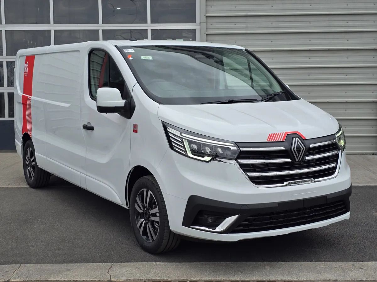 NEW Renault Trafic Exclusive 170BHP/150BHP Manual White - Van panel: gambar 1 NEW Renault Trafic Exclusive 170BHP/150BHP Manual White - Van panel: gambar 1