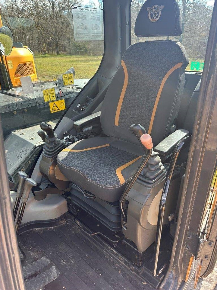Ekskavator mini Case CX 80 C: gambar 12