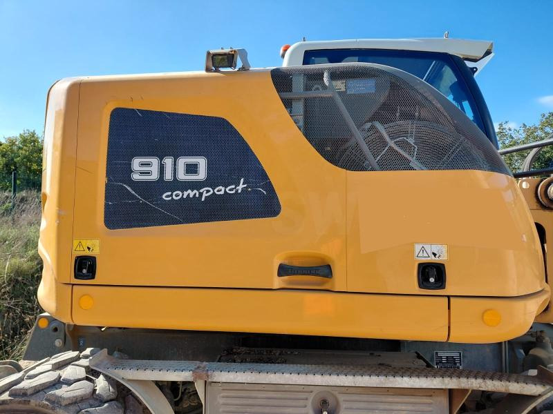 Liebherr A910 A910 - Ekskavator roda: gambar 4 Liebherr A910 A910 - Ekskavator roda: gambar 4