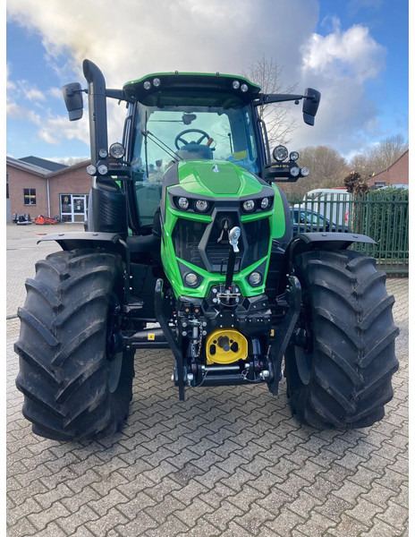 Traktor baru Deutz 6145.4 Powershift: gambar 6