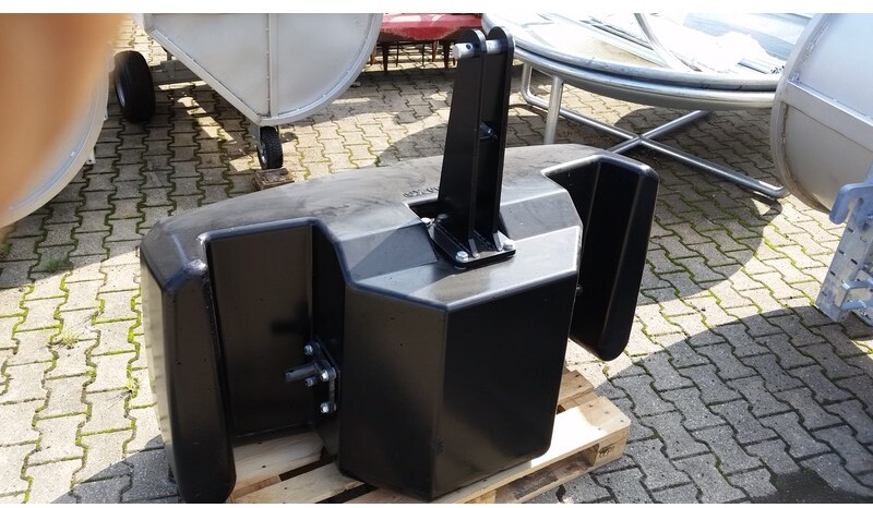 Frontgewicht 2500 kg - Counterweight untuk Peralatan pertanian: gambar 1 Frontgewicht 2500 kg - Counterweight untuk Peralatan pertanian: gambar 1