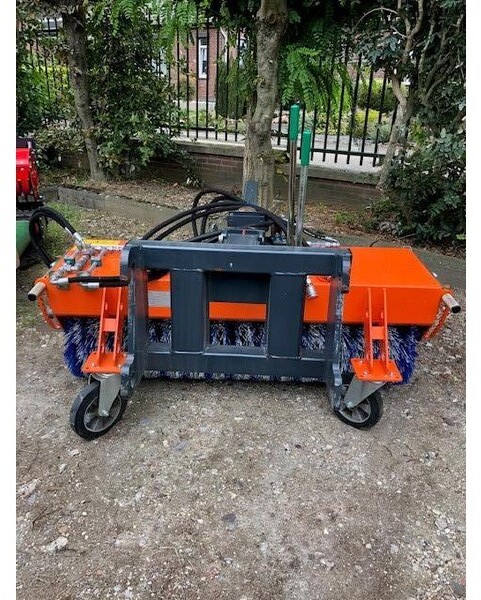 Plus 590-150 Tuchel - Sapu untuk Peralatan pertanian: gambar 1 Plus 590-150 Tuchel - Sapu untuk Peralatan pertanian: gambar 1