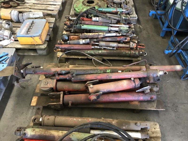 Grote partij hydraulische cilinders - Silinder hidrolik untuk Peralatan pertanian: gambar 4 Grote partij hydraulische cilinders - Silinder hidrolik untuk Peralatan pertanian: gambar 4
