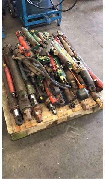 Grote partij hydraulische cilinders - Silinder hidrolik untuk Peralatan pertanian: gambar 1 Grote partij hydraulische cilinders - Silinder hidrolik untuk Peralatan pertanian: gambar 1