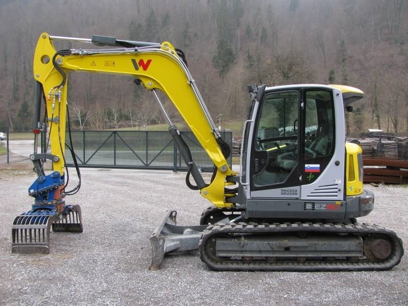 Wacker Neuson EZ 80 z grajferjem - Ekskavator mini: gambar 3 Wacker Neuson EZ 80 z grajferjem - Ekskavator mini: gambar 3