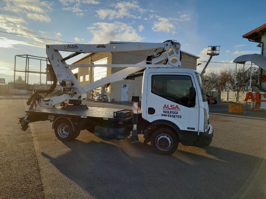 Oil & Steel 189 - Platform udara yang dipasang di truk: gambar 1 Oil & Steel 189 - Platform udara yang dipasang di truk: gambar 1