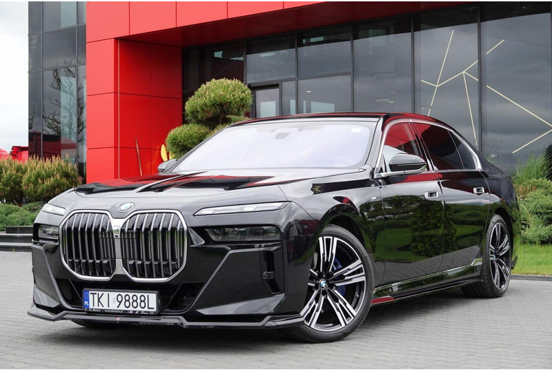 BMW 7 xDrive M Sport - Mobil sedan: gambar 2 BMW 7 xDrive M Sport - Mobil sedan: gambar 2