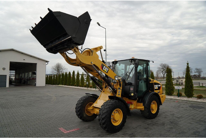 Caterpillar 906M / ŁADOWARKA KOŁOWA / 2019 ROK / ŁYŻKA SZCZĘKOWA / - Wheel loader: gambar 3 Caterpillar 906M / ŁADOWARKA KOŁOWA / 2019 ROK / ŁYŻKA SZCZĘKOWA / - Wheel loader: gambar 3