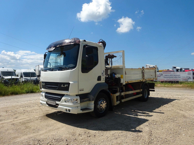 DAF 55.220 KRAN/KIPPER/KLIM A - Truk flatbed, Truk derek: gambar 1 DAF 55.220 KRAN/KIPPER/KLIM A - Truk flatbed, Truk derek: gambar 1
