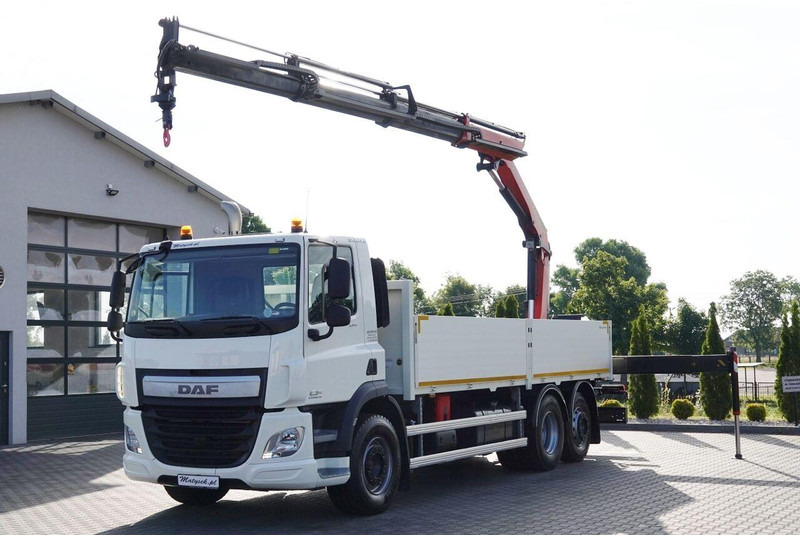 DAF CF 370 / 6x2 / SKRZYNIOWY - paka: 6,4 m / + HDS PALFINGER PK 180 - Truk flatbed, Truk derek: gambar 1 DAF CF 370 / 6x2 / SKRZYNIOWY - paka: 6,4 m / + HDS PALFINGER PK 180 - Truk flatbed, Truk derek: gambar 1