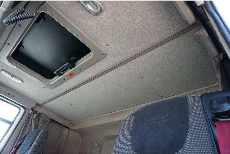 Truk berpendingin DAF CF / 400 / ACC / EURO 6 / PRZEWOZU NAPOJÓW / OŚ SKRĘTNA: gambar 17 Truk berpendingin DAF CF / 400 / ACC / EURO 6 / PRZEWOZU NAPOJÓW / OŚ SKRĘTNA: gambar 17