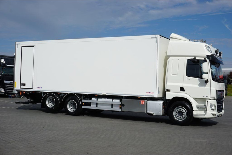DAF CF 450 / E 6 / ACC / CHŁODNIA + WINDA / 21 PALET / MULTITEMPERAT - Truk berpendingin: gambar 4 DAF CF 450 / E 6 / ACC / CHŁODNIA + WINDA / 21 PALET / MULTITEMPERAT - Truk berpendingin: gambar 4