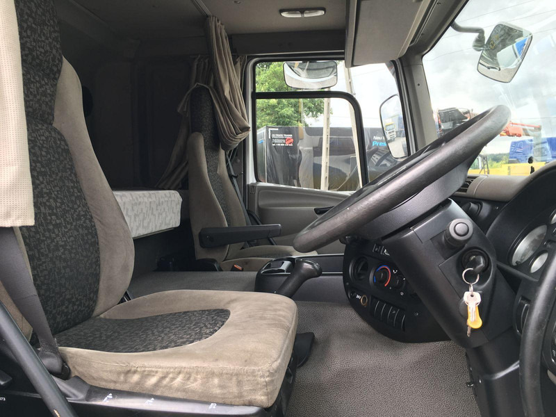 DAF CF 65.220 - Truk sasis: gambar 3 DAF CF 65.220 - Truk sasis: gambar 3