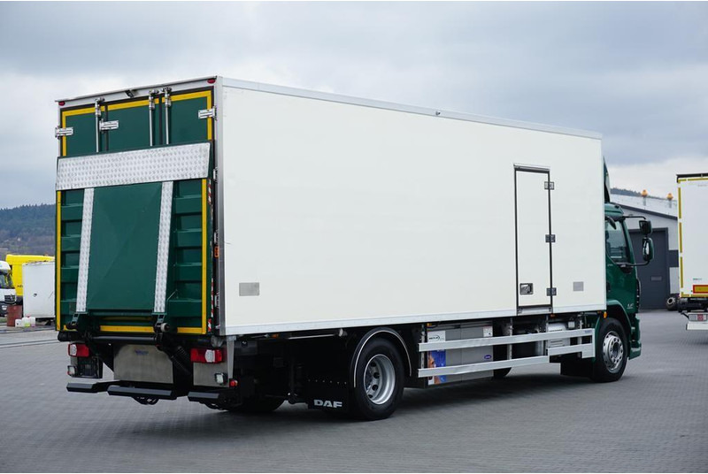 DAF LF / 250 / EURO 6 / CHŁODNIA + WINDA / MULTITEMPERATURA - Truk berpendingin: gambar 5 DAF LF / 250 / EURO 6 / CHŁODNIA + WINDA / MULTITEMPERATURA - Truk berpendingin: gambar 5