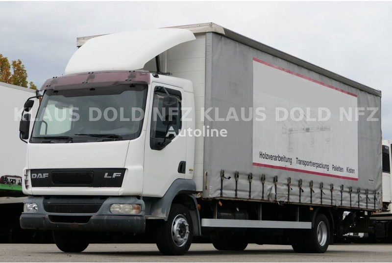 DAF LF 45.220 P+P + Tail lift - Truk dengan terpal samping: gambar 1 DAF LF 45.220 P+P + Tail lift - Truk dengan terpal samping: gambar 1