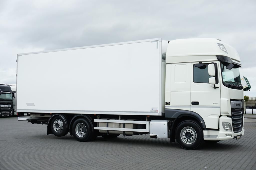 DAF XF 480 / E 6 / ACC / CHŁODNIA + WINDA / 18 PALET / ŁAD. 12 540KG - Truk berpendingin: gambar 4 DAF XF 480 / E 6 / ACC / CHŁODNIA + WINDA / 18 PALET / ŁAD. 12 540KG - Truk berpendingin: gambar 4