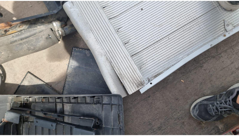 Dhollandia DHLM41 Full Taillift - 750 Kg - Pengangkatan ekor untuk Truk: gambar 4 Dhollandia DHLM41 Full Taillift - 750 Kg - Pengangkatan ekor untuk Truk: gambar 4