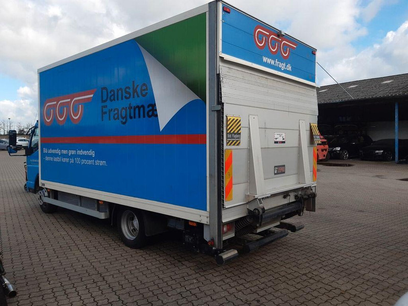 FUSO E CANTER 7C18 E 4X2 - Truk box: gambar 4 FUSO E CANTER 7C18 E 4X2 - Truk box: gambar 4