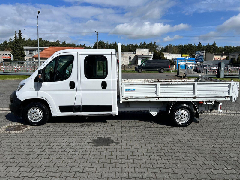 Fiat Ducato Brygadówka Doka 7-miejsc + Skrzynia - Van flatbed, Van kombi: gambar 2 Fiat Ducato Brygadówka Doka 7-miejsc + Skrzynia - Van flatbed, Van kombi: gambar 2