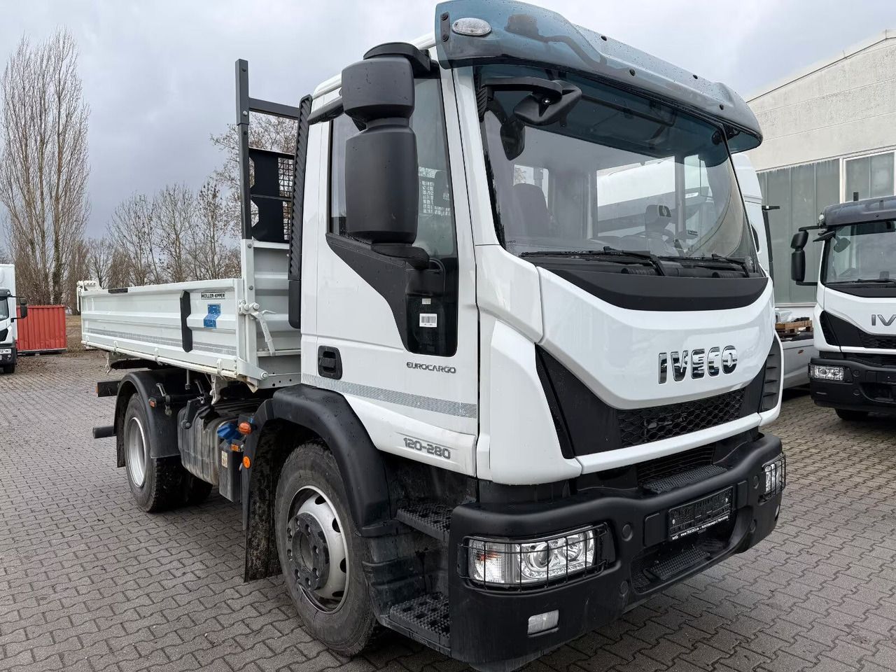 IVECO ML120E28K 3 Way Meiller Tipper - Truk jungkit: gambar 2 IVECO ML120E28K 3 Way Meiller Tipper - Truk jungkit: gambar 2