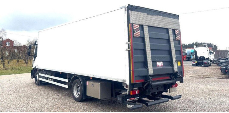 Iveco 120-250 EUROCARGO Koffer + Tail Lift - Truk box: gambar 5 Iveco 120-250 EUROCARGO Koffer + Tail Lift - Truk box: gambar 5