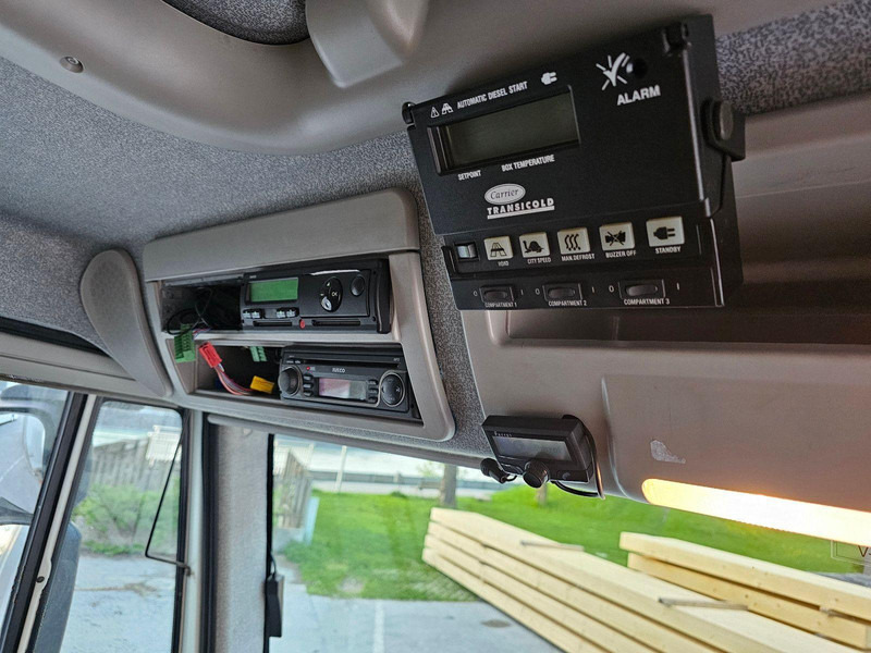 Truk berpendingin Iveco 160E28 Frigo Carrier Supra 1150MT + Tail lift: gambar 15