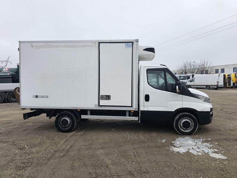 Iveco 35-130 S - Carrier Pulsor 350 frigo - Van berpendingin: gambar 4 Iveco 35-130 S - Carrier Pulsor 350 frigo - Van berpendingin: gambar 4
