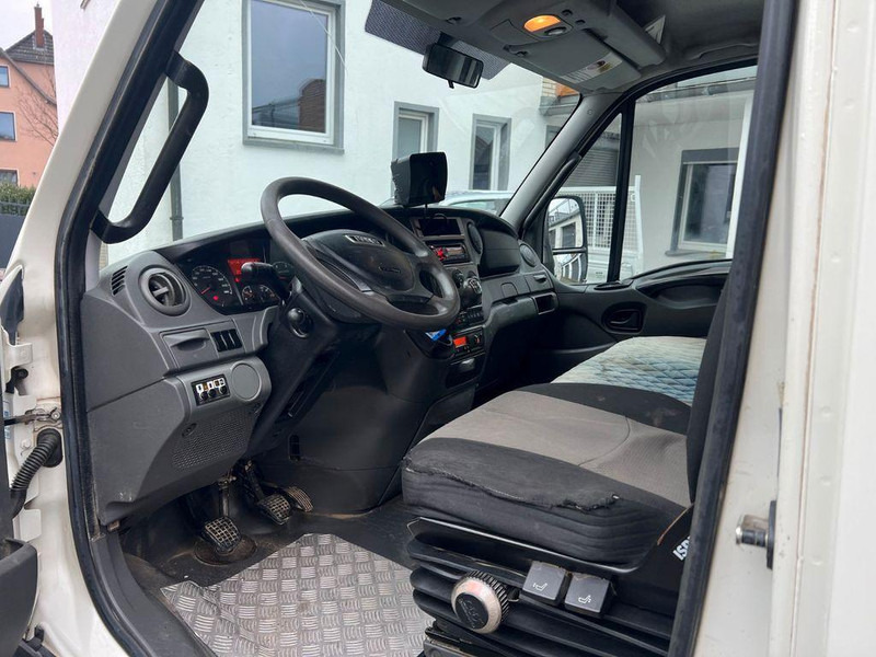 Iveco 70C17 3 way tipper - Truk jungkit: gambar 5 Iveco 70C17 3 way tipper - Truk jungkit: gambar 5