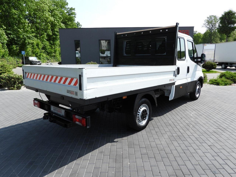 Iveco DAILY 35S12 SKRZYNIA PODWÓJNA KABINA DOKA 7 MIEJSC KLIMATYZACJA - Van flatbed: gambar 3 Iveco DAILY 35S12 SKRZYNIA PODWÓJNA KABINA DOKA 7 MIEJSC KLIMATYZACJA - Van flatbed: gambar 3