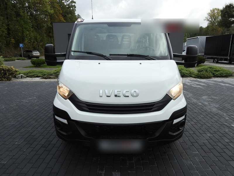 Iveco DAILY 35S15 SKRZYNIA PODWÓJNA KABINA DOKA 7 MIEJSC KLIMATYZACJA - Van flatbed: gambar 5 Iveco DAILY 35S15 SKRZYNIA PODWÓJNA KABINA DOKA 7 MIEJSC KLIMATYZACJA - Van flatbed: gambar 5