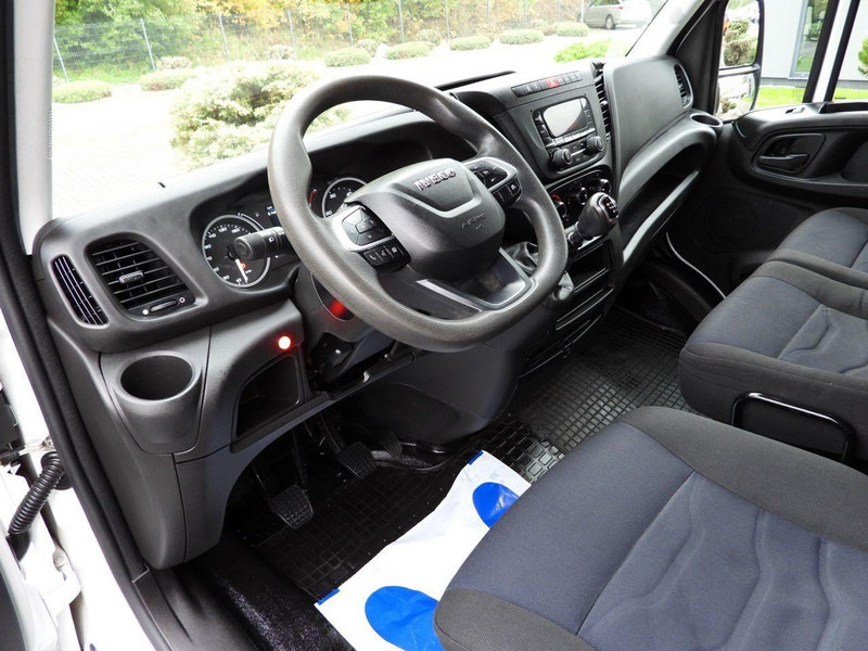 Iveco DAILY 35S18 PLANDEKA WINDA 8 PALET WEBASTO TEMPOMAT KLIMATYZACJA - Van dengan terpal samping: gambar 2 Iveco DAILY 35S18 PLANDEKA WINDA 8 PALET WEBASTO TEMPOMAT KLIMATYZACJA - Van dengan terpal samping: gambar 2