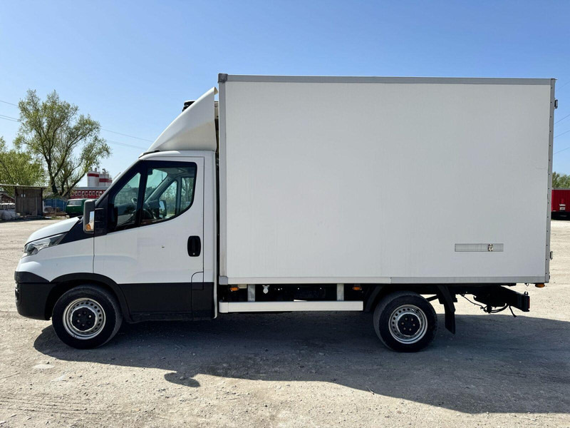 Iveco Daily 35-130 S - CARRIER XARIOS 350 Frigo - Van berpendingin: gambar 5 Iveco Daily 35-130 S - CARRIER XARIOS 350 Frigo - Van berpendingin: gambar 5