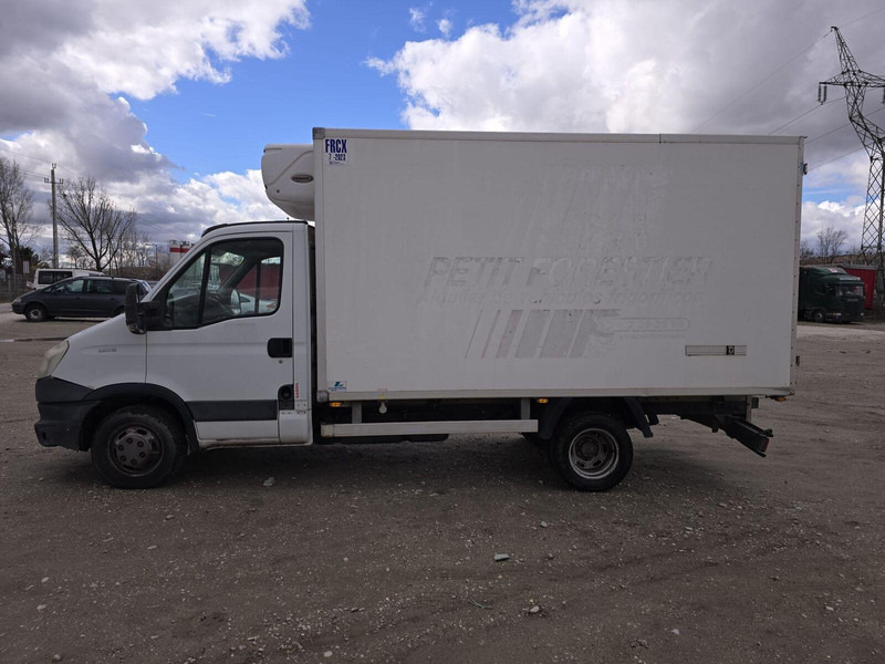 Iveco Daily 35 C 13 - Carrier Xarios 500 frigo - Van berpendingin: gambar 5 Iveco Daily 35 C 13 - Carrier Xarios 500 frigo - Van berpendingin: gambar 5