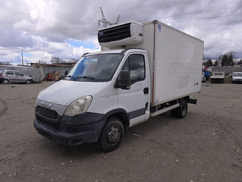 Iveco Daily 35 C 13 - Carrier Xarios 500 frigo - Van berpendingin: gambar 3 Iveco Daily 35 C 13 - Carrier Xarios 500 frigo - Van berpendingin: gambar 3