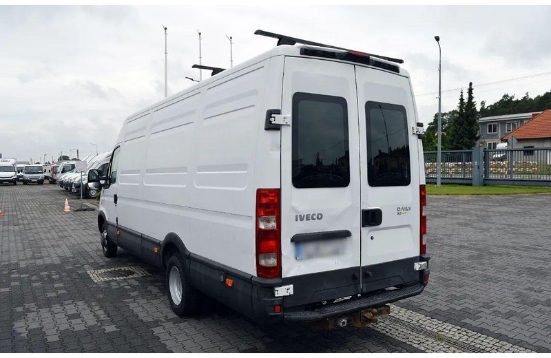 Iveco Daily 35C15 Blaszak L4H2 Brygadówka 6-seater Doka Dubel Cabin - Bus mini, Van penumpang: gambar 3 Iveco Daily 35C15 Blaszak L4H2 Brygadówka 6-seater Doka Dubel Cabin - Bus mini, Van penumpang: gambar 3