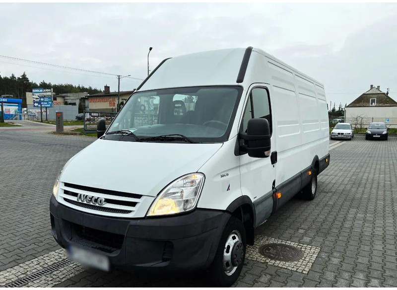 Iveco Daily 35C15 Furgon L4H2 Brygadówka 6-seater Doka Dubel Cabin - Van box: gambar 2 Iveco Daily 35C15 Furgon L4H2 Brygadówka 6-seater Doka Dubel Cabin - Van box: gambar 2