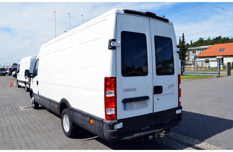 Iveco Daily 35C15 Furgon L4H3 Brygadówka 6-seater Doka Doubel Cabin - Bus mini, Van penumpang: gambar 4 Iveco Daily 35C15 Furgon L4H3 Brygadówka 6-seater Doka Doubel Cabin - Bus mini, Van penumpang: gambar 4