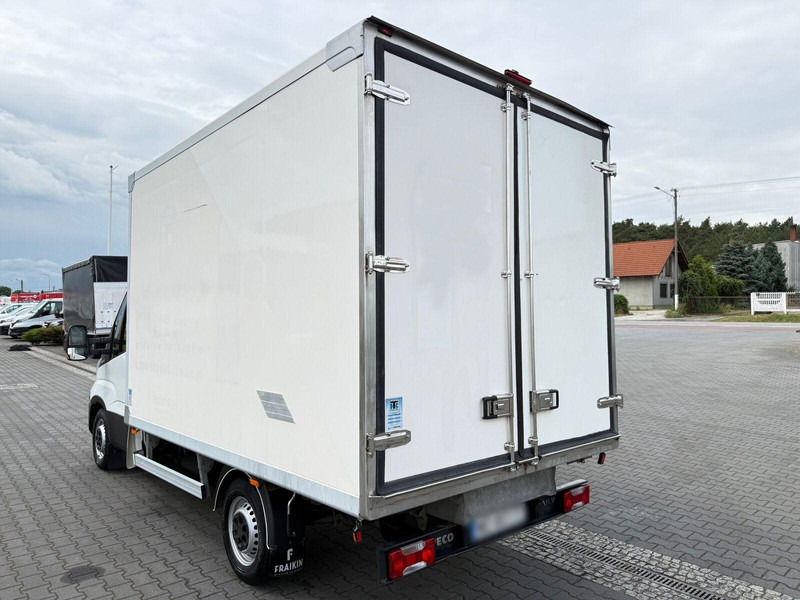 Iveco Daily 35S15 3.0 Diesel Kontener 3x Drzwi Chłodnia Izoterma Therm - Van berpendingin: gambar 3 Iveco Daily 35S15 3.0 Diesel Kontener 3x Drzwi Chłodnia Izoterma Therm - Van berpendingin: gambar 3