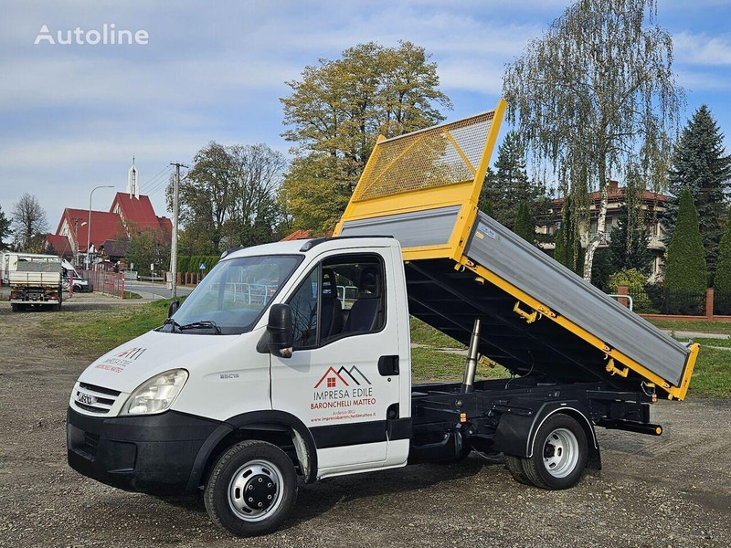 Iveco Daily 35c-15 3 way tipper - Van jungkit: gambar 3 Iveco Daily 35c-15 3 way tipper - Van jungkit: gambar 3