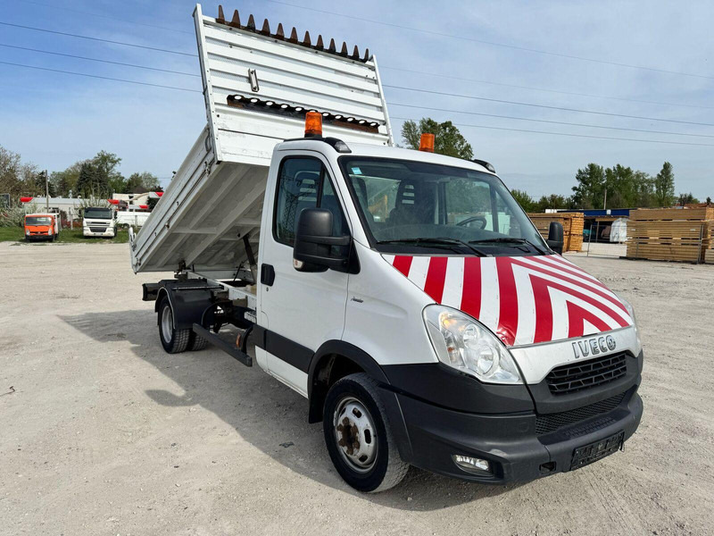 Iveco Daily 40 C 15 - Tipper - Van jungkit: gambar 3 Iveco Daily 40 C 15 - Tipper - Van jungkit: gambar 3