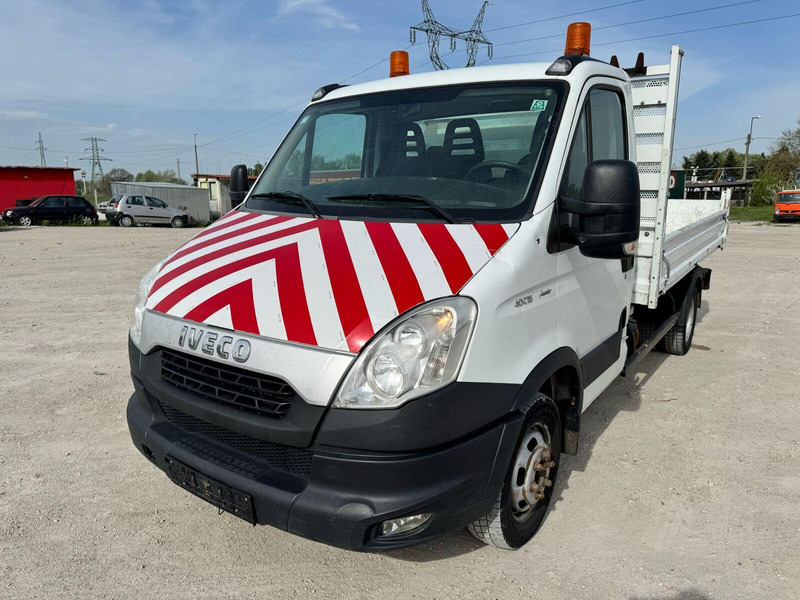 Iveco Daily 40 C 15 - Tipper - Van jungkit: gambar 4 Iveco Daily 40 C 15 - Tipper - Van jungkit: gambar 4